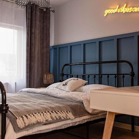 Blue Moon. Cozy Apartment Near Iulius Mall Клуж-Напока Екстер'єр фото